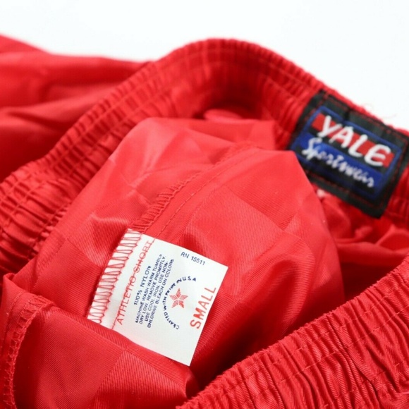 Vintage New Nylon Checkered Soccer Shorts Red Mens - Picture 5 of 7